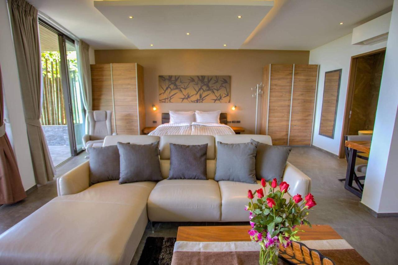 Ocean Rock Kalim Aparthotel Patong Exteriör bild