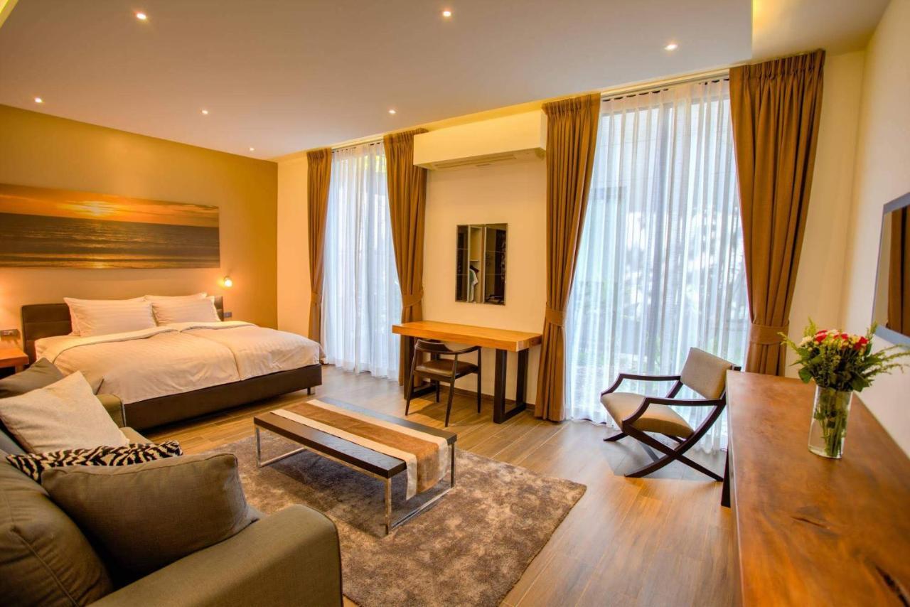 Ocean Rock Kalim Aparthotel Patong Exteriör bild